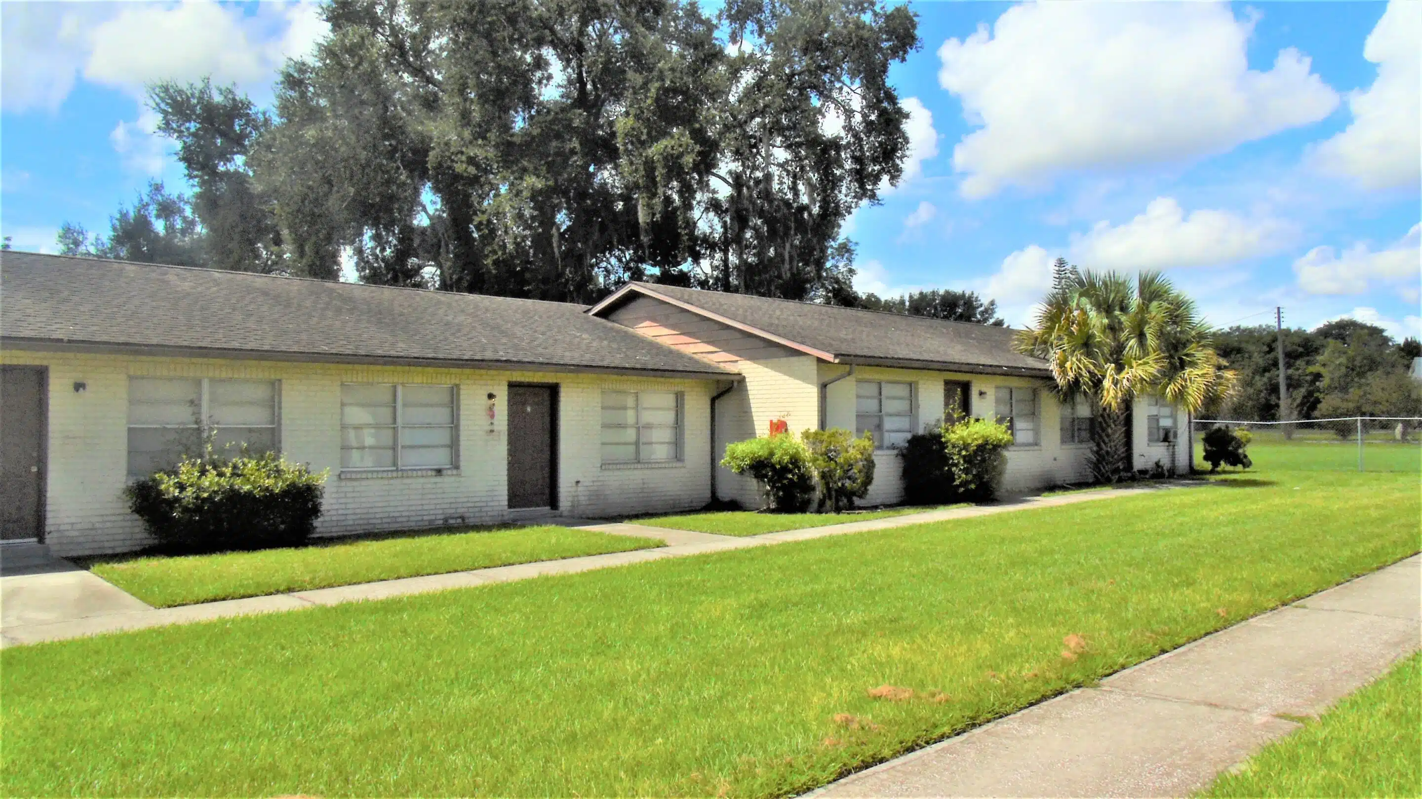 2/1 Auburndale apartment